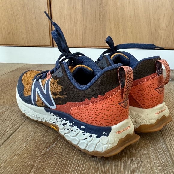 New balance shoes - Picture 5 of 6